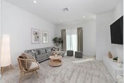 Photo - 1118 W Bushell St Townhome