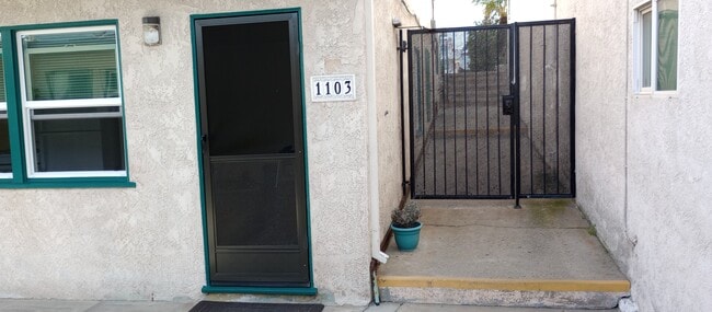Photo - 1103 Monterey Blvd Unit #1