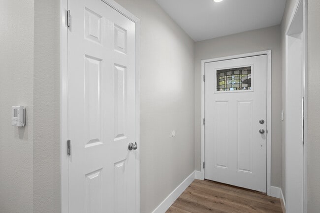 Photo - 22570 Los Tigres Dr