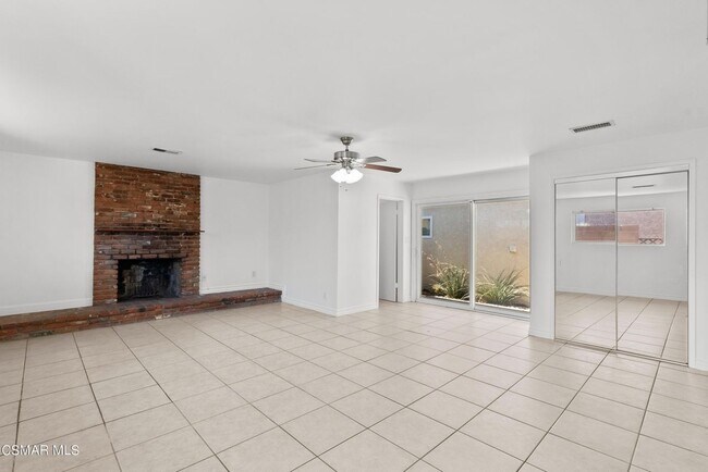 Photo - 8761 Woodley Ave