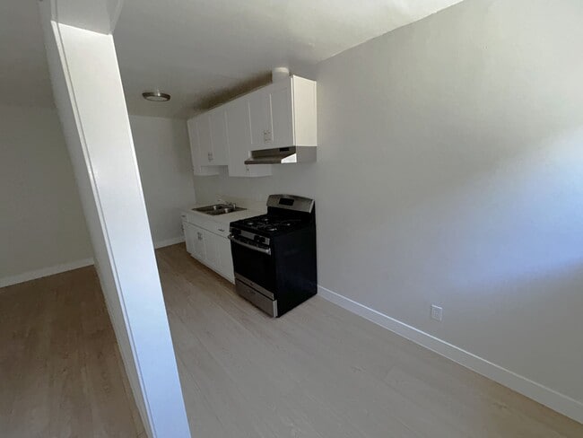 Photo - 1635 Normandie Ave Unit 33