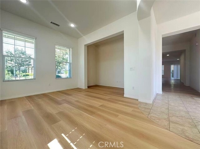 Photo - 803 E Manresa Dr