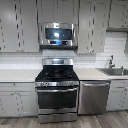 Photo - 445 E Francis St