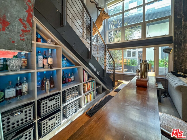 Photo - 1037 Laurel Ave Unit 10B