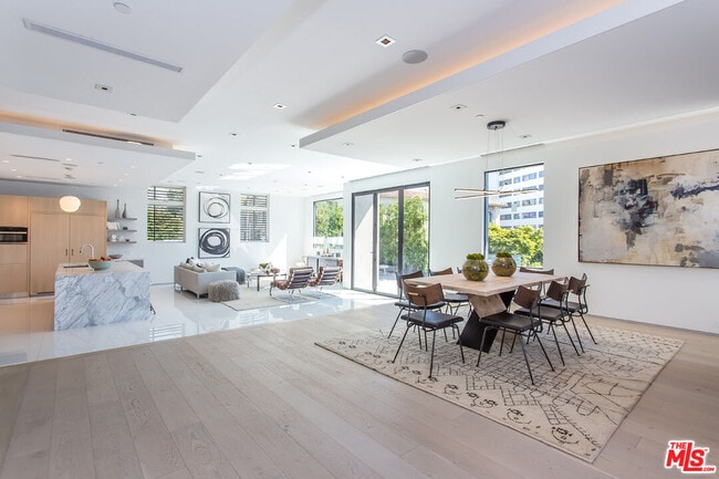 Photo - 1413 Queens Rd