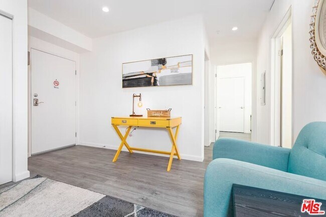 Photo - 1019 S Catalina St Unit 507