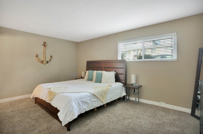 Photo - 5915 Lauretta St Unit 2