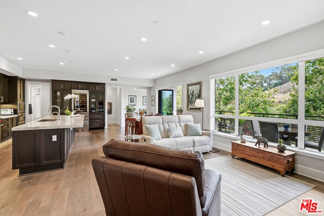 Photo - 12775 Bluff Creek Dr Unit 1