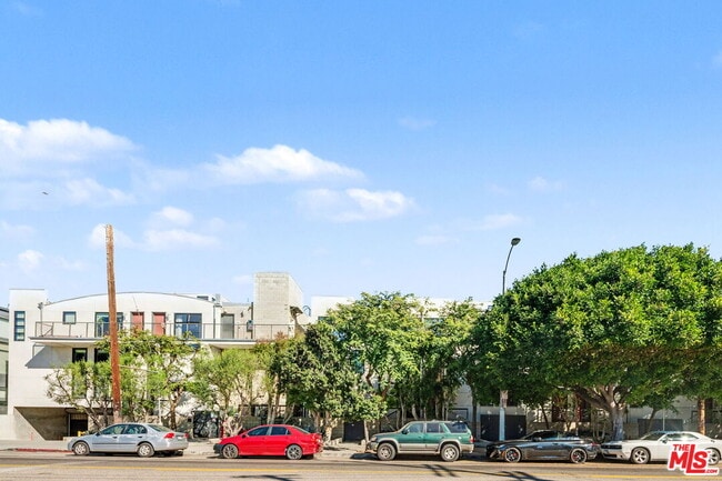 Photo - 700 Main St Unit 5