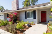 Photo - 385 Somerset Cir House