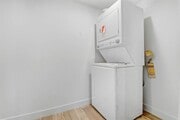 Photo - Decollage Apartments