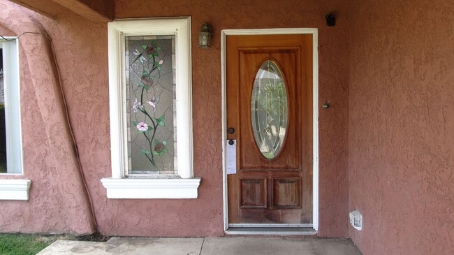 Photo - 1172 Louden Ln