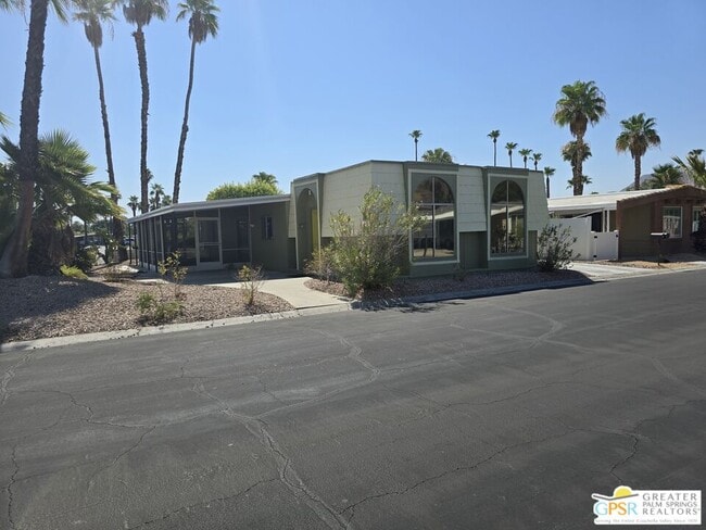 Photo - 198 Juniper Dr