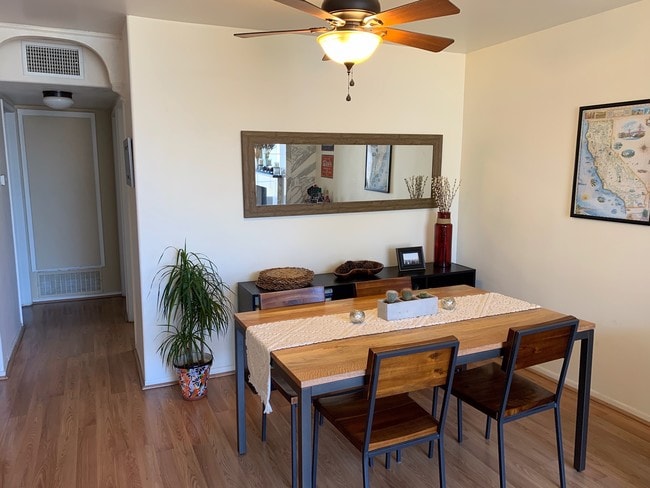 dining room - 828 21st St Unit 6