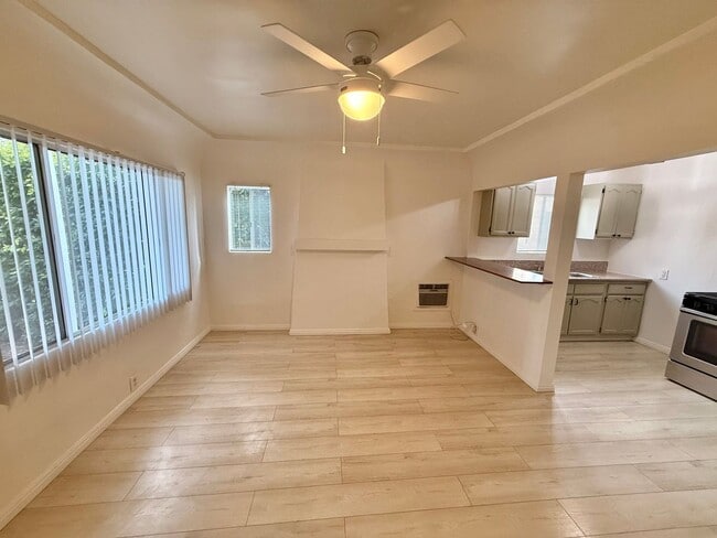 Photo - 3659 6th Ave Unit 3661 1/2 6th Ave