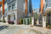 Photo - 225 Elm Ave Townhome