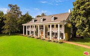 Photo - 1006 N Crescent Dr House
