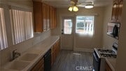 Photo - 416 W Lexington Dr House