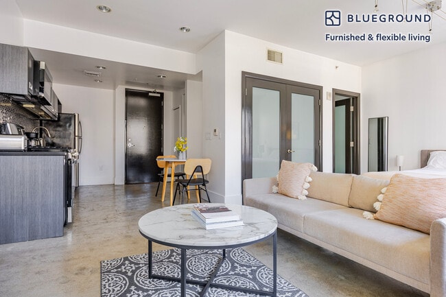 Photo - 810 S Spring St Unit FL6-ID1425