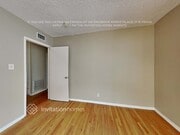 Photo - 15040 Valerio St