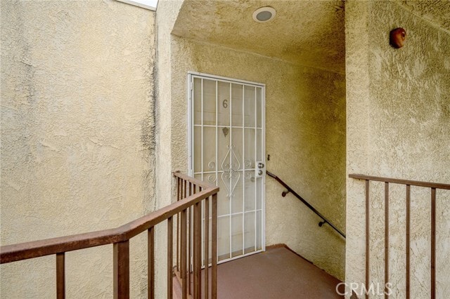 Photo - 330 Pioneer Dr
