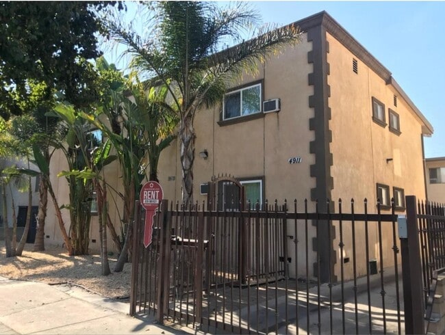 Photo - 4911 Laurel Canyon Blvd Unit Second floor