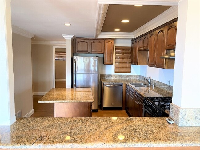 Photo - 100 Cliff Dr Unit 12