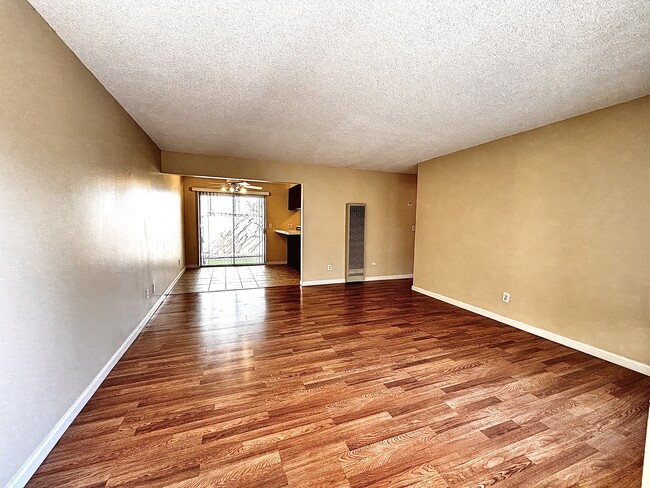 Building Photo - 1601 Via Mirada Unit B