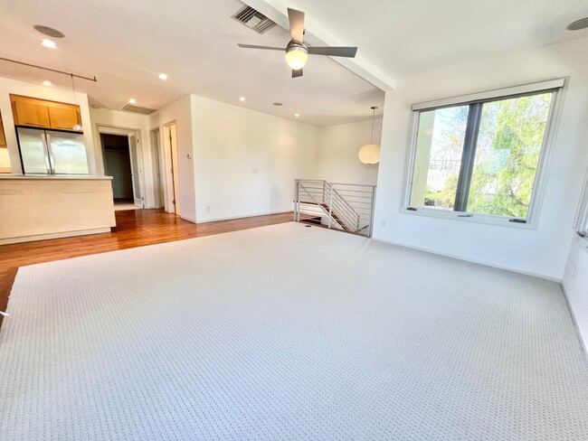 Building Photo - Spacious 3BR Bluff Heights Home | Gated Yard, Garage & Modern Upgrades Unit 6th & Orizaba