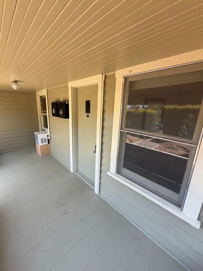 Photo - Quaint 2BD/1BA house in La Mesa Village available now for a 1-year lease!