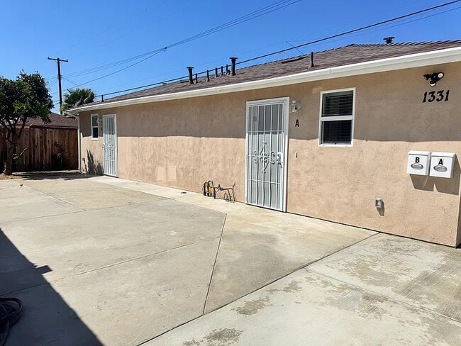 Photo - 1327 E Kingsley Ave