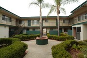 Photo - Foothill Courtyards Apartments