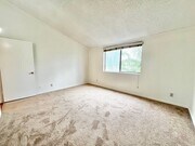 Photo - Spacious 1 Bedroom + Loft Condo in the Lindenwood Building – Bixby Knolls