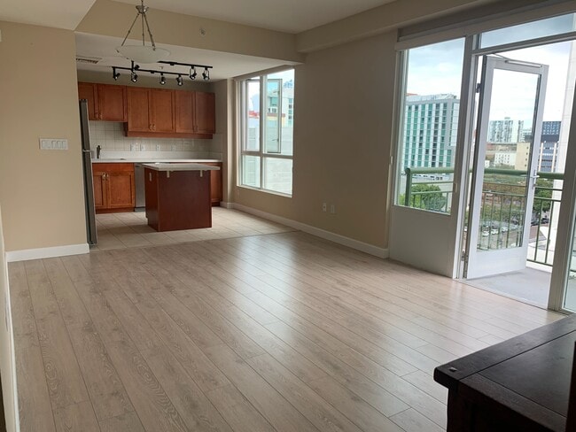 Building Photo - 1240 India St Unit 1205