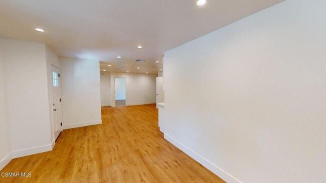 Photo - 971 Calle Nogal