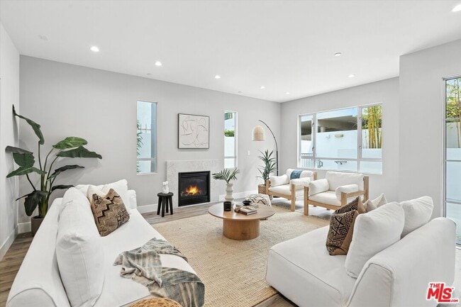 Photo - 1326 Centinela Ave Condo Unit 103