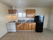 Photo - 2542 Main St