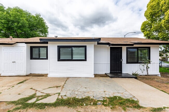 Building Photo - 717 Park Pl Rental