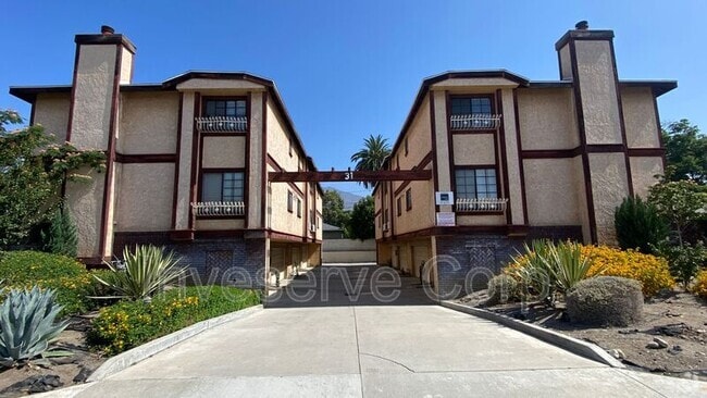 Building Photo - 31 E Colorado Blvd Unit #G Rental
