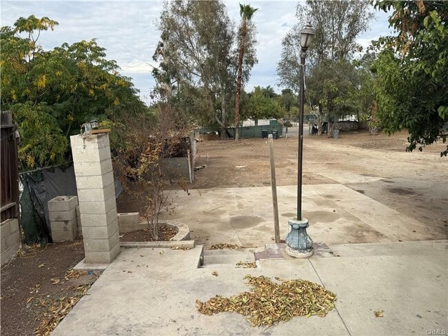 Photo - Nice 3 Bedroom home in a huge lot!