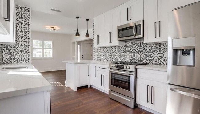 Photo - Mississippi Unit House