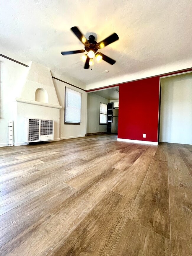 Building Photo - 1345 S Sycamore Ave Unit 1345