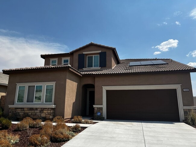 Building Photo - THIS HOME COMES WITH AN ADU