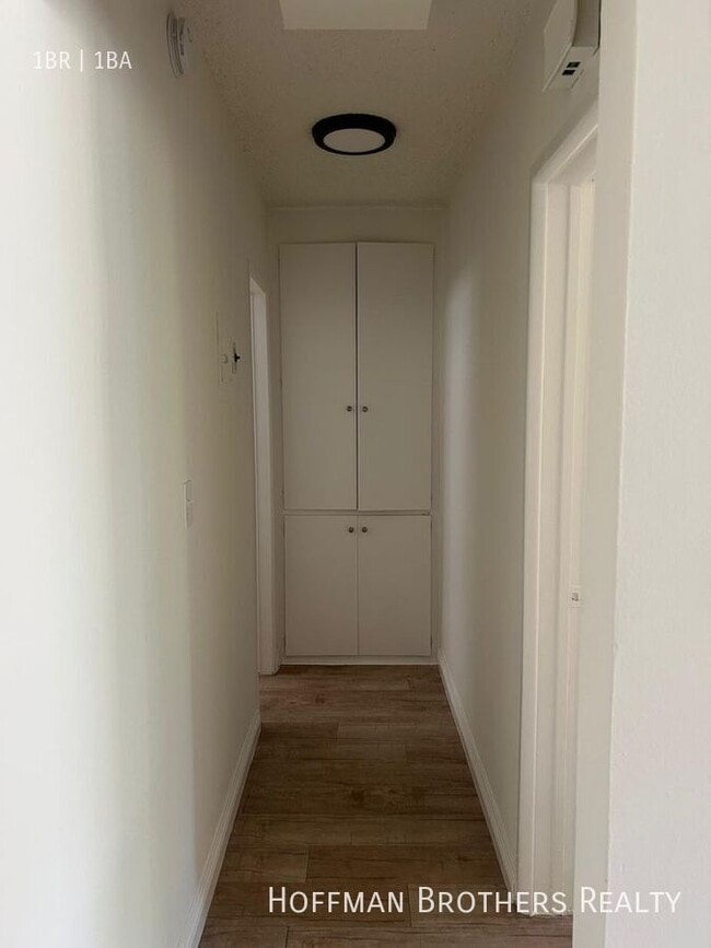 Photo - 5130 Yarmouth Ave Unit 50