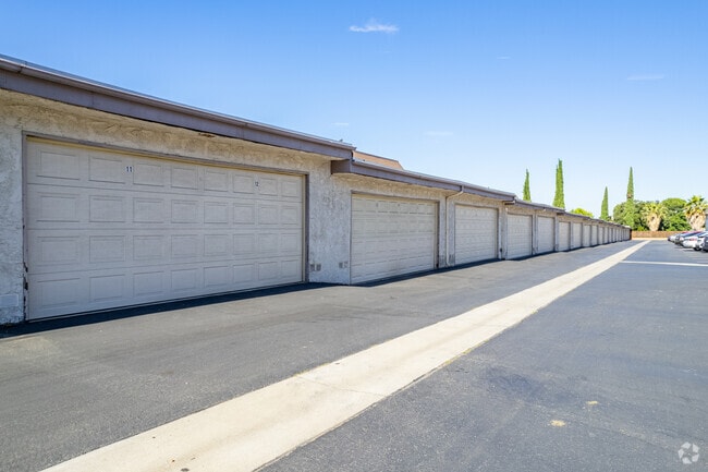 Photo - Glendora West Apartments