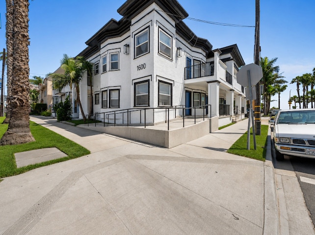 Building Photo - 1600 E Ocean Blvd