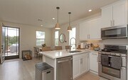 Photo - Large Corner-End Townhouse in Oceanside!