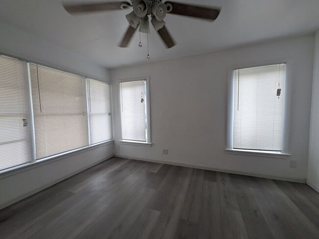 Photo - 1412 Leafdale Ave