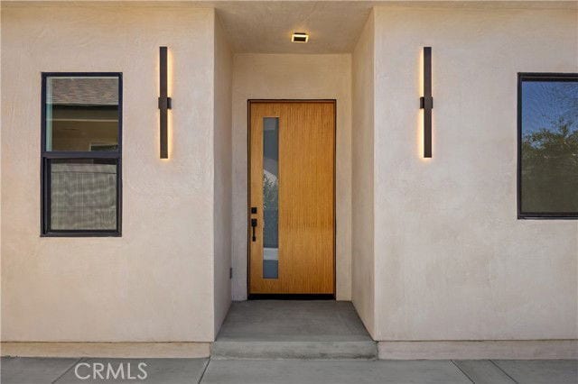 Building Photo - 6948 Amestoy Ave