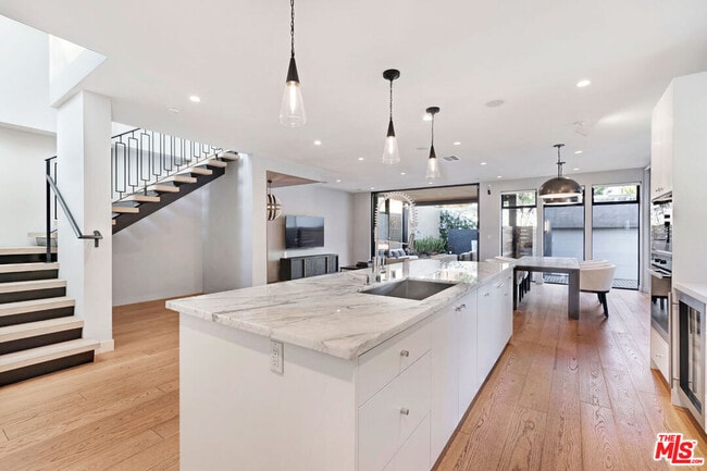 Photo - 8925 Dorrington Ave